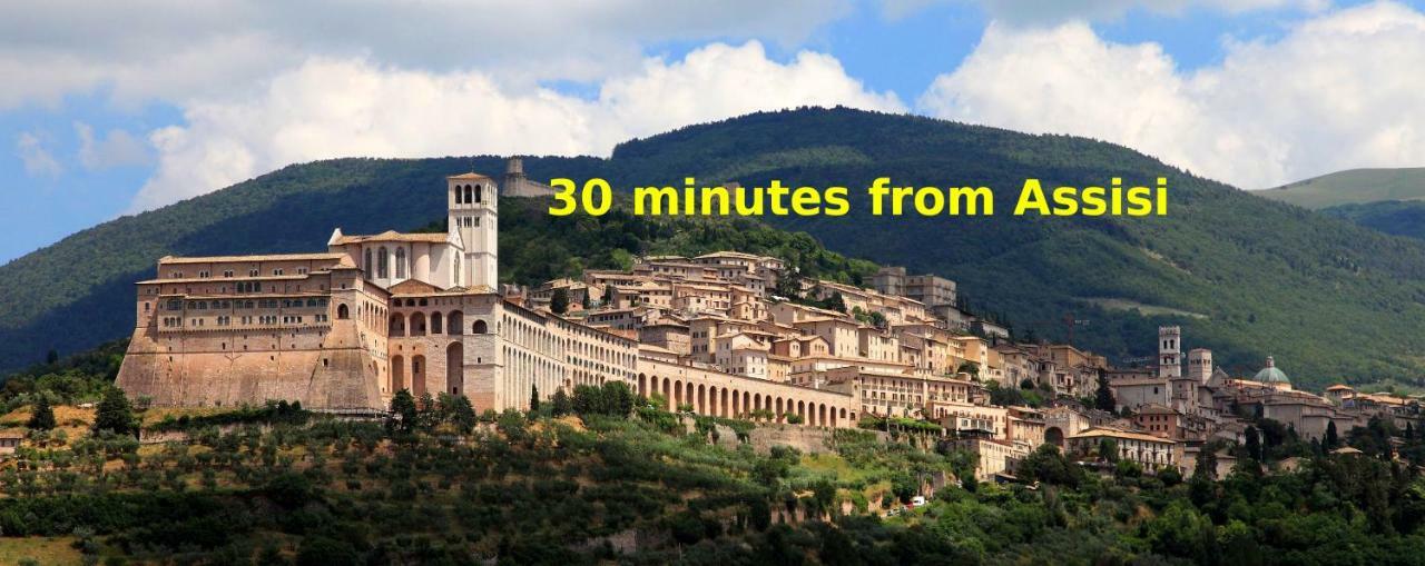 Appartamento Il Bacio Perúgia Exterior foto